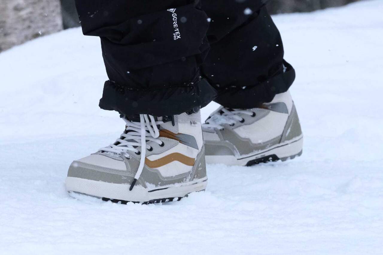 VANSが仕掛けるのは、世代を超える“スタイル全開”のスノーボード